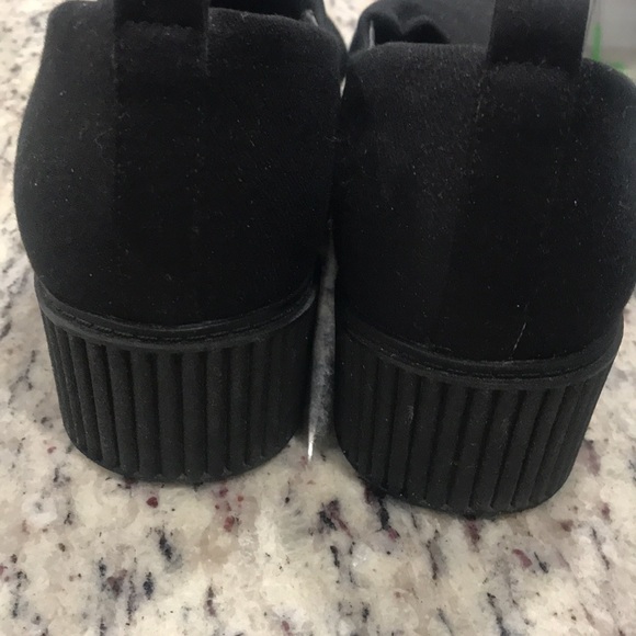 AEROSOLES 12M wedge sole cloth slip on with slightly pointed toe NWOT - Picture 3 of 4